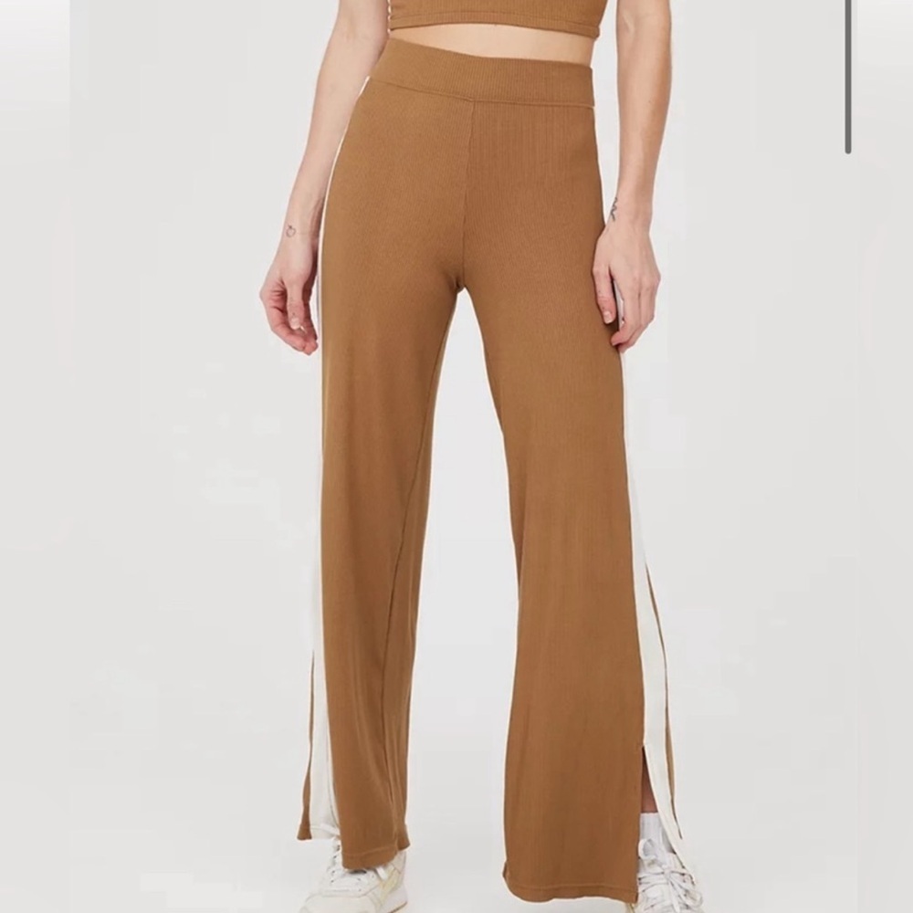 Aerie Offline Heavyweight Ribbed Wide Leg Pants Medium Short Length New NWT